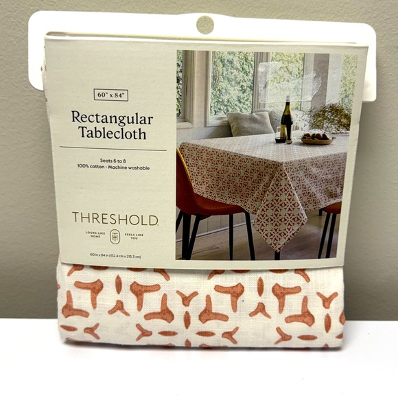 NWT Threshold Pink Rose and White Rectangular Tablecloth, 60” x 84” - Picture 1 of 6